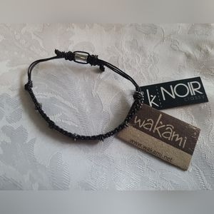 Wakami Noir handmade leather bracelet